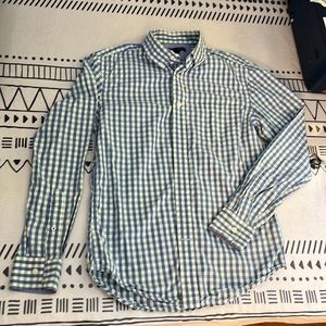 Banana Republic soft wash tailored, slim fit button up. Small.